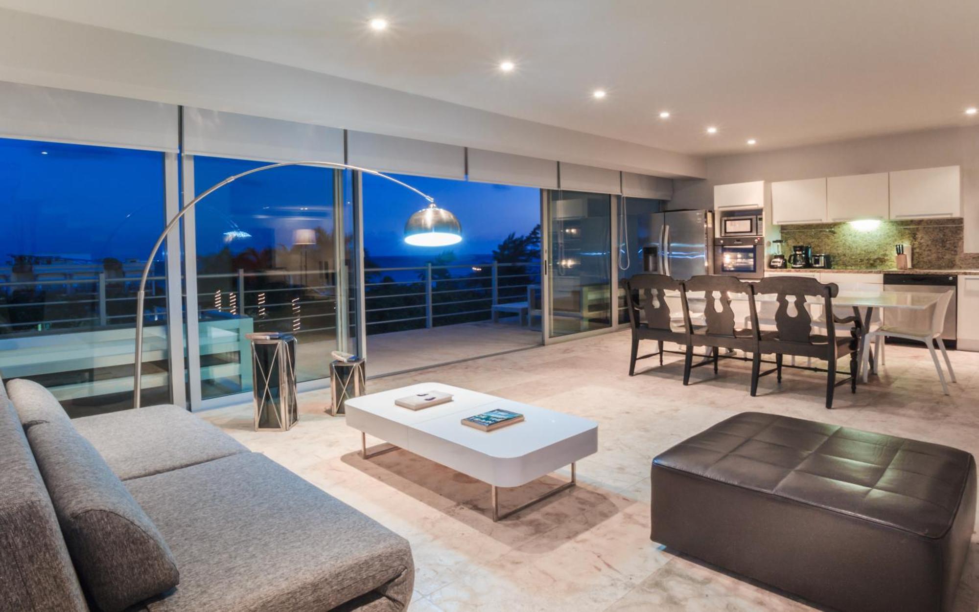 Spacious Magia Steps To The & 5th Ave Appartement