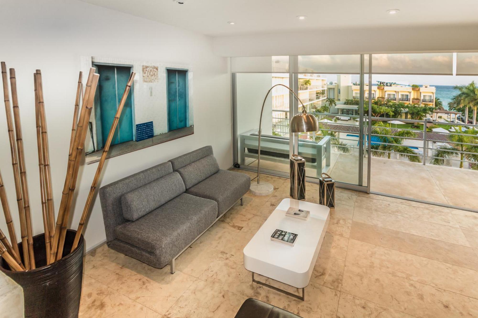 Spacious Magia Steps To The & 5th Ave Appartement *
